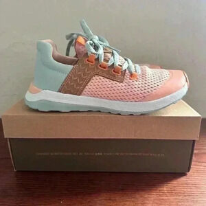 Women's Olukai Wailuku Comfort Sneaker Peach/Swell NIB Women’s Size 6.5